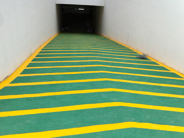 無震動(dòng)止滑坡道