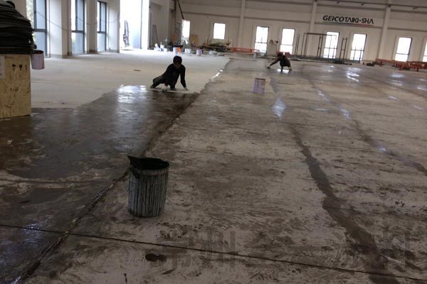 環(huán)氧樹脂地坪施工方法和注意事項
