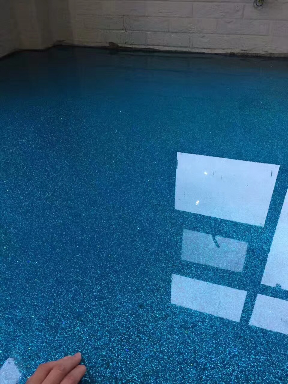 環(huán)氧自流平浮動(dòng)彩砂地坪